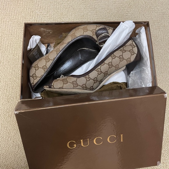 Gucci Shoes - Gucci heels